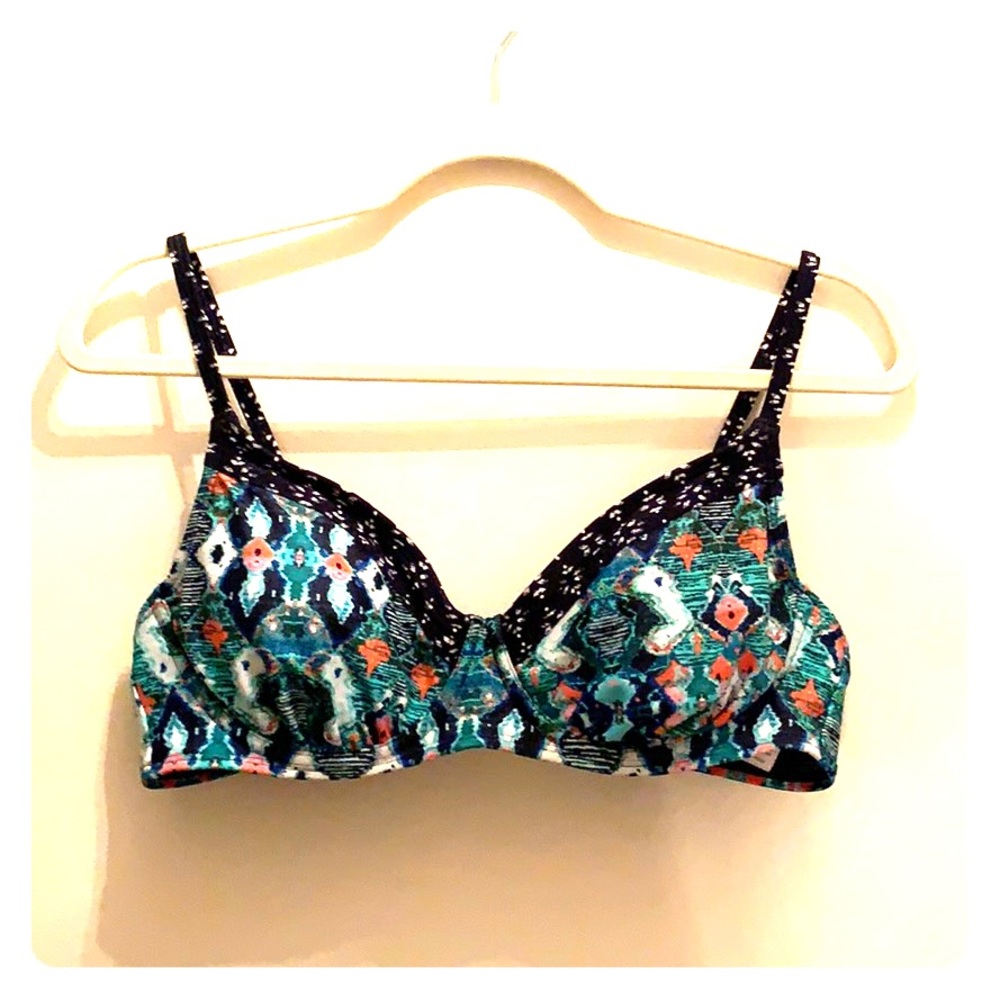 Athleta Swimsuit Top